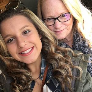 Meet your Posher, Christy